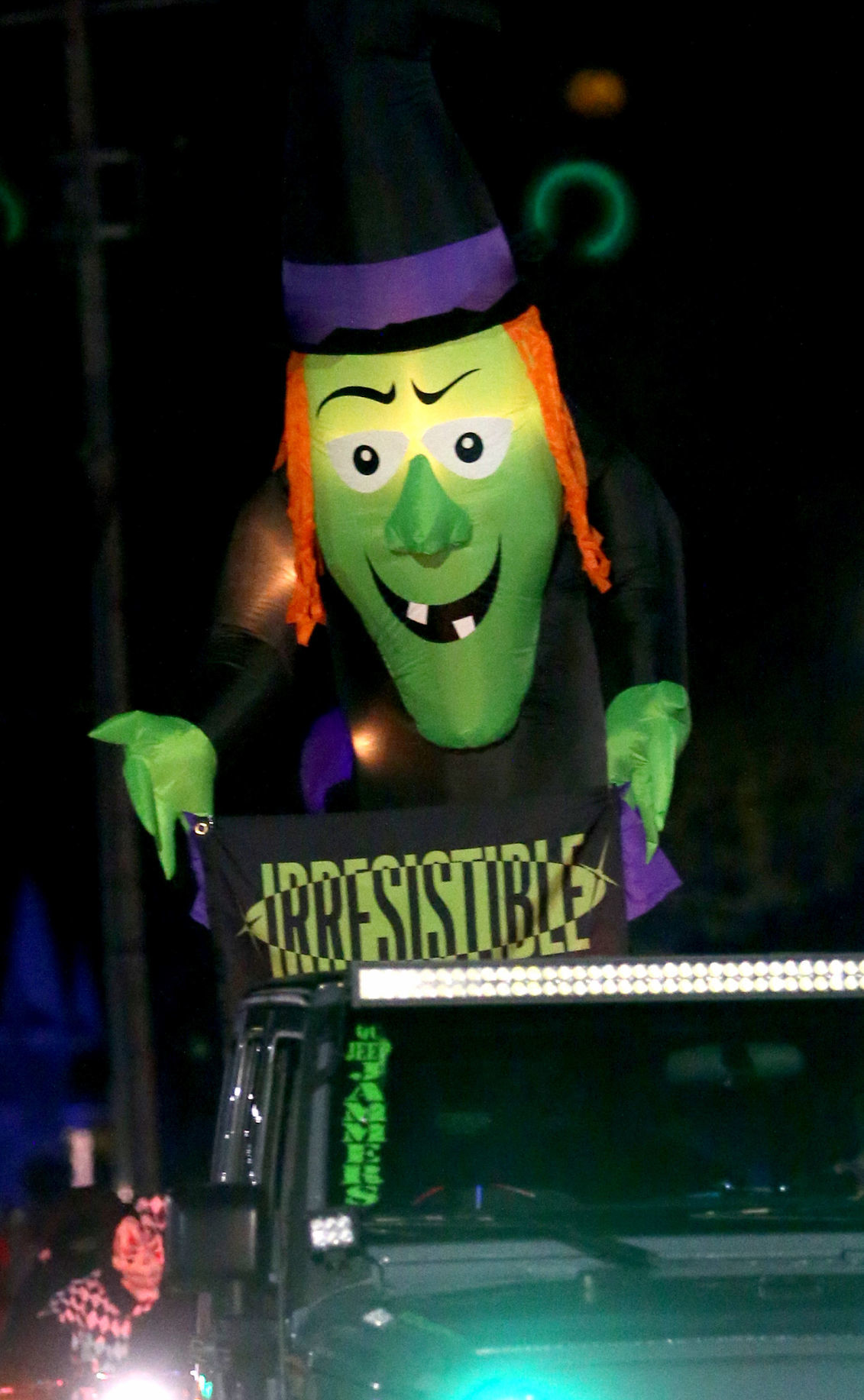 102718-Bett-Halloween-Parade-018